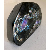LABRADORITE milticolore  FORME LIBRE POLIE 3560 g