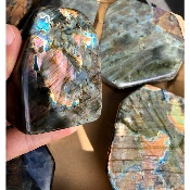 LABRADORITE MULTICOLORE Entièrement POLIE Lot de 4,34 Kg