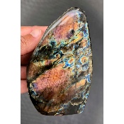 LABRADORITE MULTICOLORE  FORME LIBRE ENTIÈREMENT POLIE 760 gr