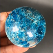 APATITE BLEUE BOULE 282 gr