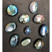 LABRADORITE BLEUE  FORME LIBRE ENTIÈREMENT POLIE 1170 g