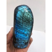 LABRADORITE BLEUE  FORME LIBRE ENTIÈREMENT POLIE 590 gr