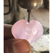 QUARTZ ROSE COEUR PERCÉ Lot de 12 Pièces