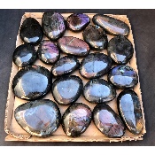LABRADORITE Multicolore-violet GALET Carton de 19 pièces