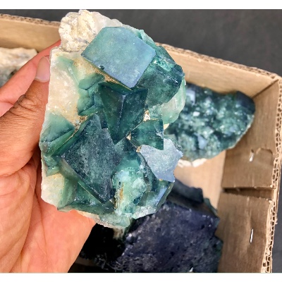 Fluorite brute lot de 2990 g