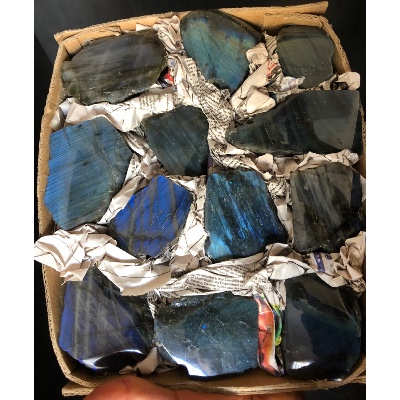 LABRADORITE UNE FACE POLIE Carton de 12 Pièces