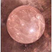 QUARTZ ROSE BOULE étoilée 505 gr