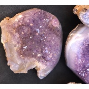 AMÉTHYSTE-AGATE GÉODE semi-travaillée Lot de 1500g