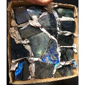 LABRADORITE UNE FACE POLIE Carton de 14 pièces