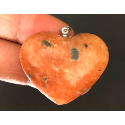 CALCITE ORANGE COEUR PENDENTIF 18,5 gr