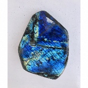 LABRADORITE BLEUE  FORME LIBRE ENTIÈREMENT POLIE 3000 gr