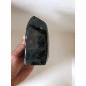 LABRADORITE MULTICOLORE  FORME LIBRE ENTIÈREMENT  POLIE 1350 gr