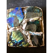 LABRADORITE UNE FACE POLIE Carton de 3,42 kg
