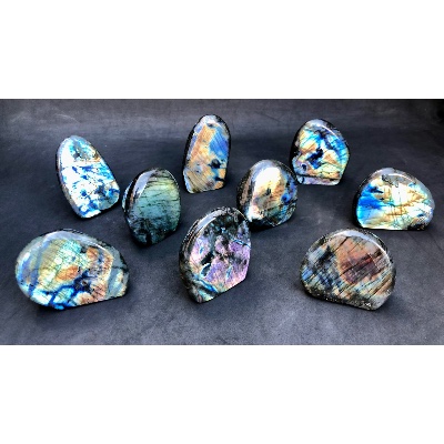 LABRADORITE FORME LIBRE Entièrement POLIE Lot de 2,44 Kg