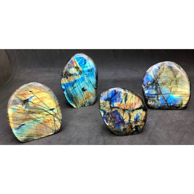 LABRADORITE FORME LIBRE 2960 g