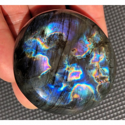 LABRADORITE GALET MULTICOLORE 96 gr