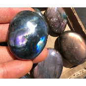 LABRADORITE multicolore-violet GALET Lot de 13 pièces