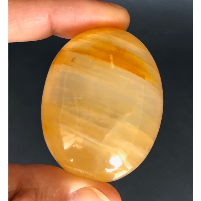 QUARTZ HÉMATOÏDE JAUNE  GALET 76 gr