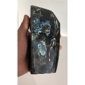 LABRADORITE BLEU-VIOLET  FORME LIBRE ENTIÈREMENT POLIE 1400 gr