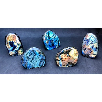 LABRADORITE FORME LIBRE Entièrement POLIE Lot de 2990g