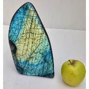 LABRADORITE BLEU-VERT  FORME LIBRE ENTIÈREMENT POLIE 3020 Gr