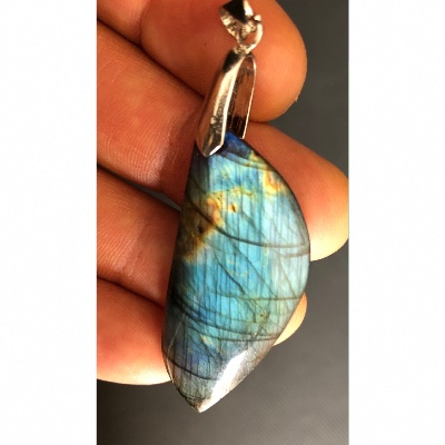 LABRADORITE Bleue-Jaune PENDENTIF 8,2 gr