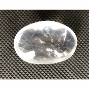 QUARTZ CRISTAL GALET 57 gr