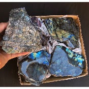 LABRADORITE UNE FACE POLIE Carton de 5,88 Kg
