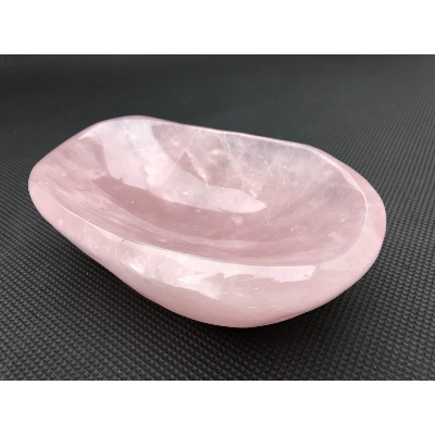 QUARTZ ROSE CENDRIER 785 gr