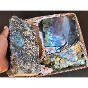 LABRADORITE UNE FACE POLIE Carton de 5,3 Kg