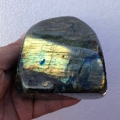 LABRADORITE DORÉE  FORME LIBRE ENTIÈREMENT POLIE 665 gr