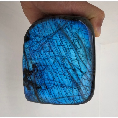 LABRADORITE BLEUE  FORME LIBRE ENTIÈREMENT POLIE 1640 gr