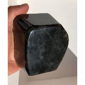 LABRADORITE AAA MULTICOLORE FORME LIBRE ENTIÈREMENT POLIE 1130 gr