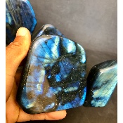 LABRADORITE bleue FORME LIBRE POLIE Lot de 2.38Kg