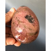 RHODONITE OEUF 620 gr