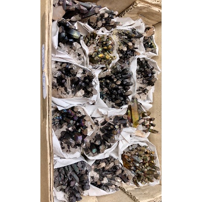 QUARTZ ARC-EN-CIÈL BRUT lot de 15 pièces