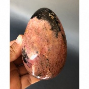 RHODONITE OEUF 620 gr