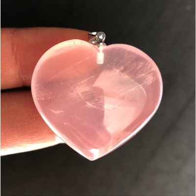 QUARTZ ROSE  COEUR PENDENTIF