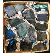 LABRADORITE UNE FACE POLIE Carton de 14 pièces