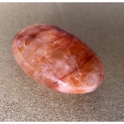 QUARTZ HÉMATOÏDE ROUGE  GALET 82 gr