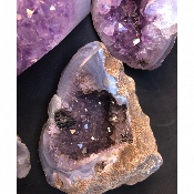 AMÉTHYSTE-AGATE GÉODE semi-travaillée Lot de 1500g