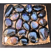 LABRADORITE Multicolore-violet GALET Carton de 19 pièces