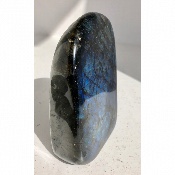 LABRADORITE BLEUE  FORME LIBRE ENTIÈREMENT POLIE 1170 g